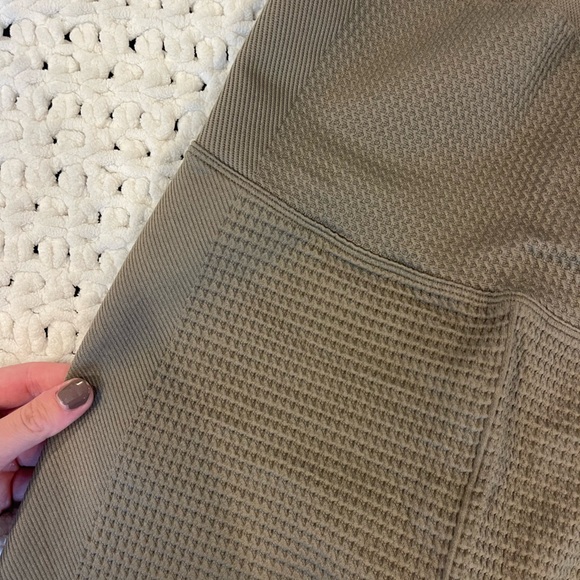 All In Motion Waffle Workout Set - Picture 7 of 8